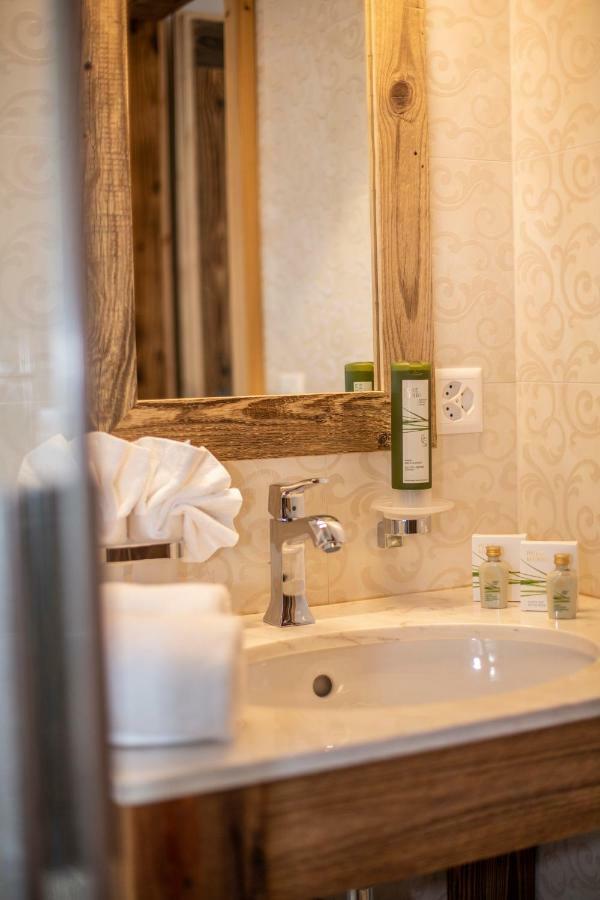 Palace Luxury Wellness Apartment And Boutique Hotel Ski-In-Out ซาสฟี ภายนอก รูปภาพ